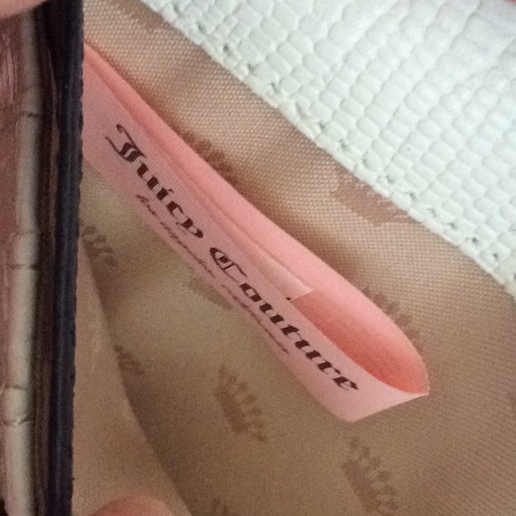 💞💞 JUICY COUTURE WALLET! 💞💞 - Picture 2 of 6